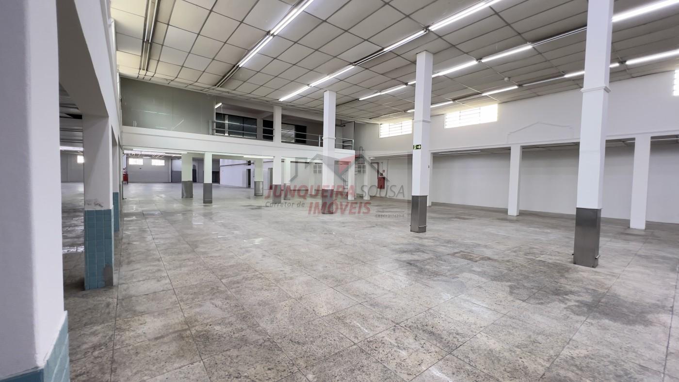 Prédio Inteiro - Foto 17